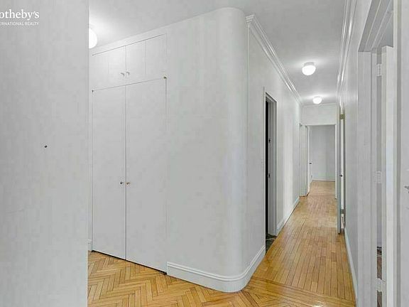 5th image of 188 E 70th St APT 10A