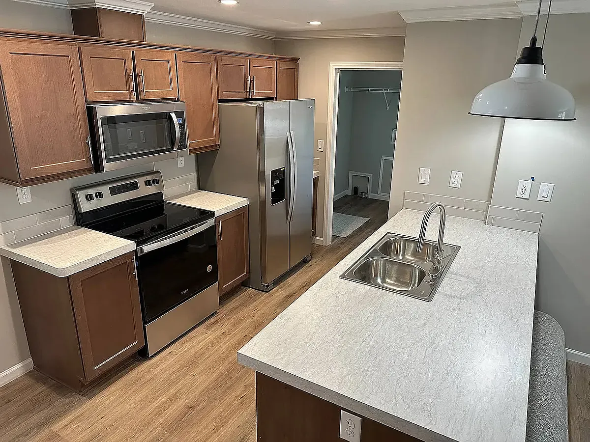 292 Lake Enola Cir — Photo 3