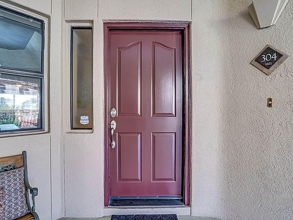 4th image of 5104 N 32nd St Unit 304