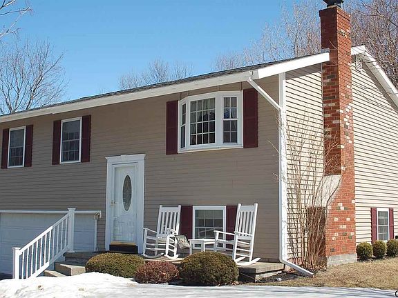 2nd image of 144 Hathorn Blvd