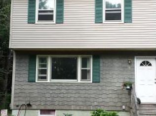 6 Therriault Ave, Salem, NH 03079