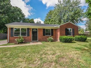 10304 Waycross Ave, Louisville, KY 40229