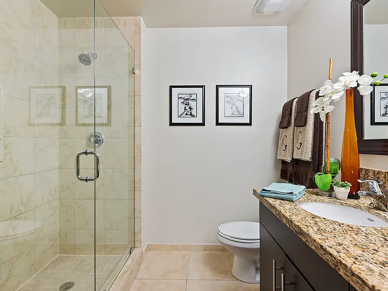 Residences at Lakehouse — Photo 18