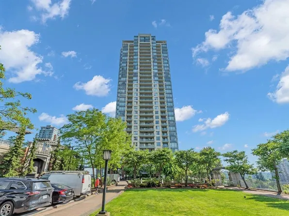 9888 Cameron St #1108, Burnaby, BC V3J 0A4
