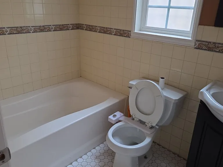 5933 Willoughby Ave — Photo 5