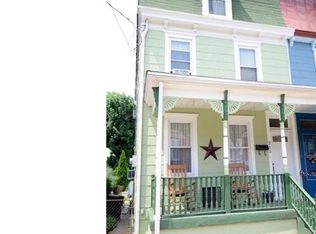 215 W Union St, Burlington, NJ 08016