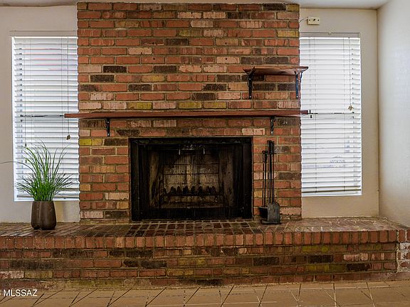 3rd image of 4540 W Lynn Cir