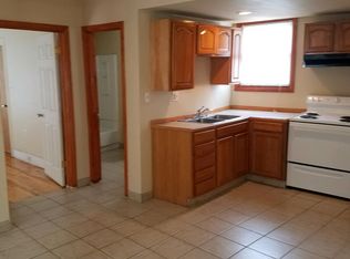 89 Worcester St #1, Southbridge, MA 01550