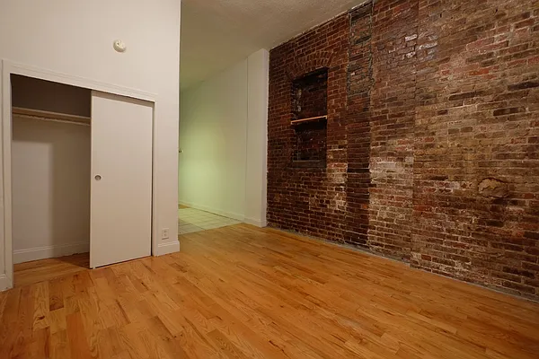 Rented by Keller Williams NYC | media 46