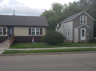 1316 3rd Ave NE, Aberdeen, SD 57401