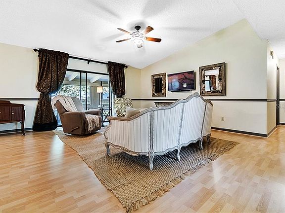 3rd image of 8430 Bermuda Dunes Dr