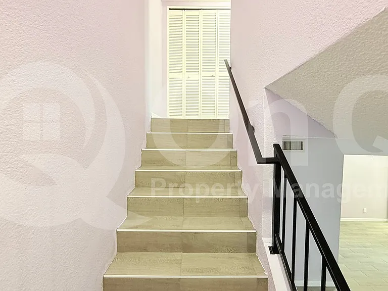 1442 N 53rd Dr — Photo 12