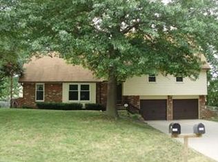 6508 Longview Rd, Shawnee, KS 66218