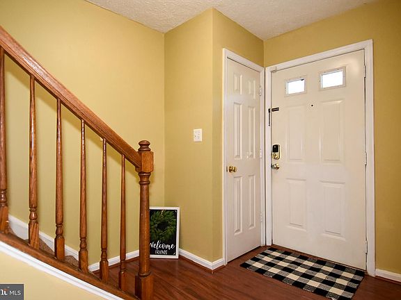 4th image of 503 Clint Ln