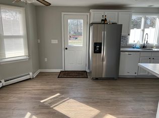 177 Comfort St #1, Bridgewater, MA 02324