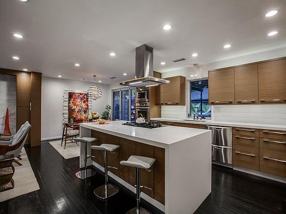5th image of 4155 Lomita Ln