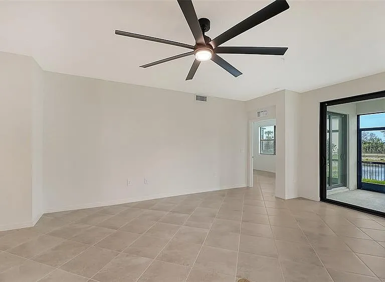 5624 Summit Pointe Cir #104 — Photo 10