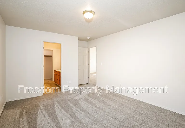 2135 S Crimson Rose Way — Photo 8
