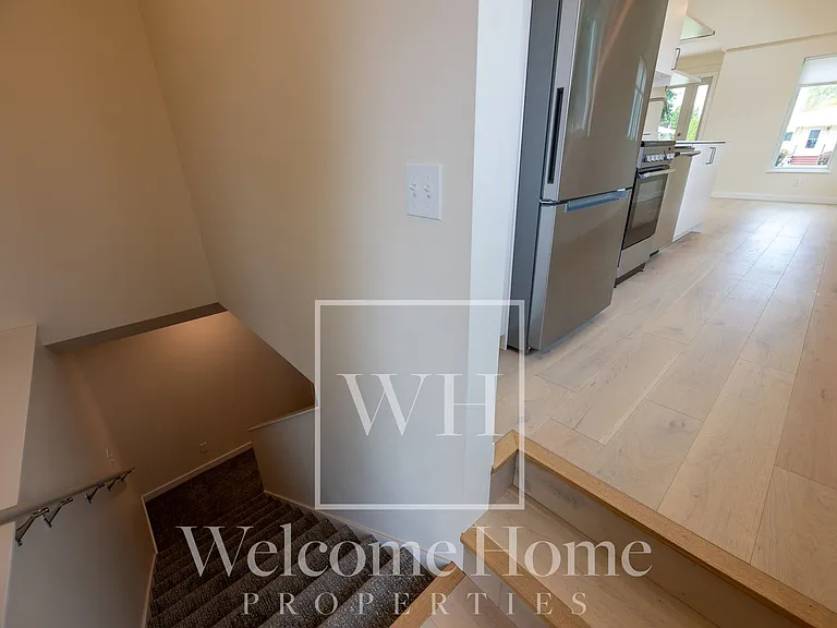 521 Ankeny St — Photo 22