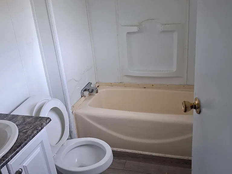 2246 Mountain Pine Rd #33 — Photo 6