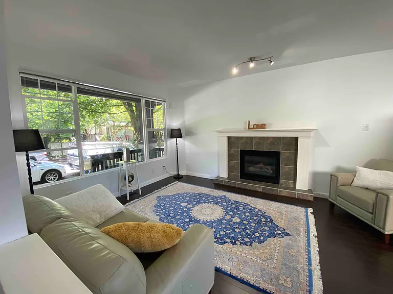 10283 243a St — Photo 2