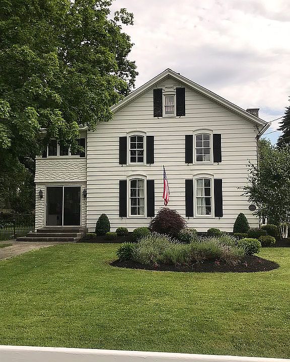 1st image of 10745 S Park Ave