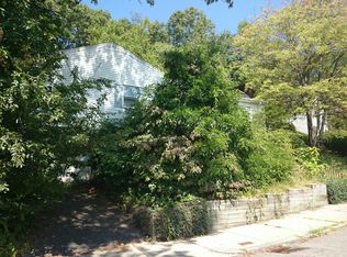 73 Hackensack Rd, Chestnut Hill, MA 02467