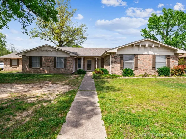 601 Willow Ct, Pryor, OK 74361