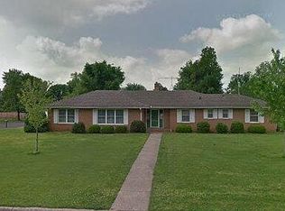618 E Highland Ave, Carthage, MO 64836