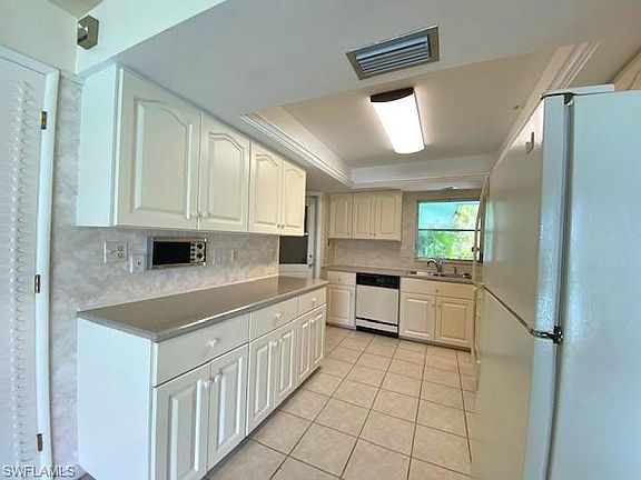4th image of 114 SW 56th Ter
