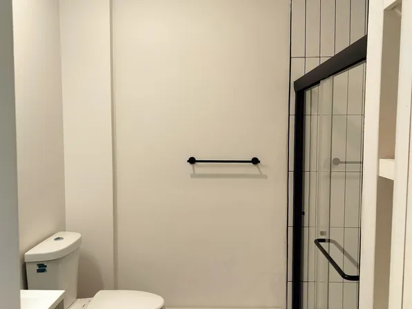 233 5 Palisade Avenue image 10 of 11