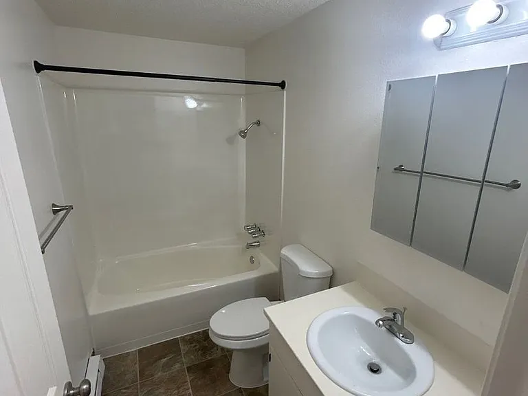 3813 Iberis St NE — Photo 9