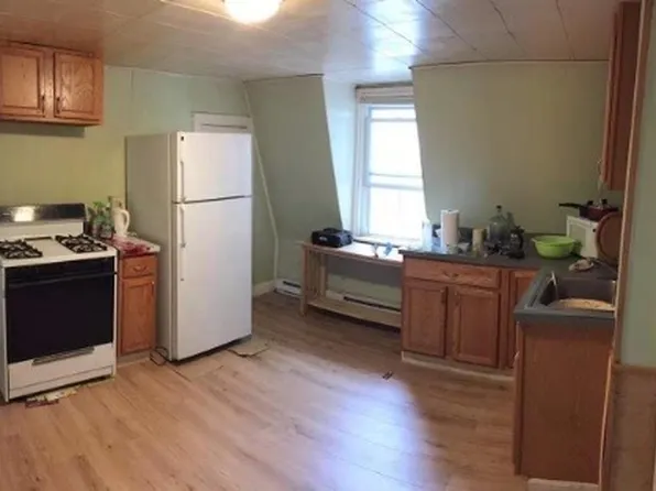 23 Bowdoin St #3, Worcester, MA 01609