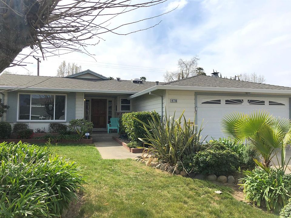 2nd image of 8736 Fallbrook Way