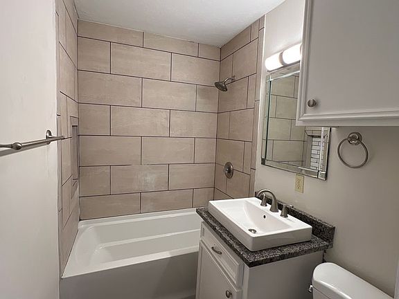 5th image of 305 Woodruff St APT C