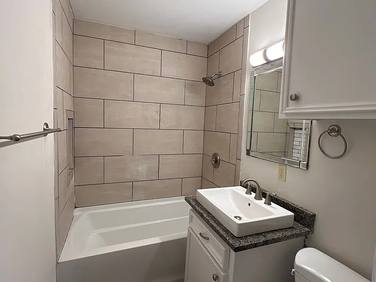 305 Woodruff St #C — Photo 5