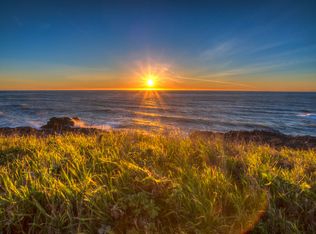 1036 Blueridge Rd, Whitethorn, CA 95589