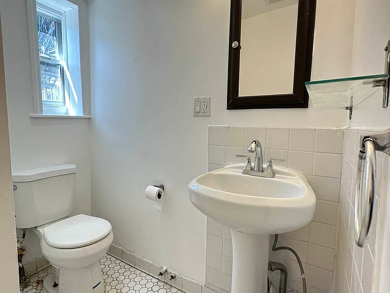 410 Putnam Ave #1 — Photo 19