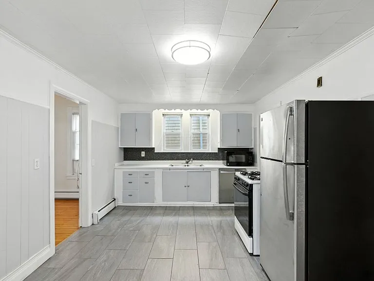 547 Broadway #1B — Photo 17