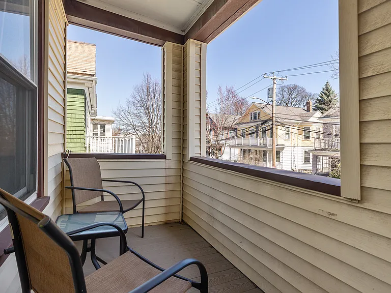 14 Barton St — Photo 8