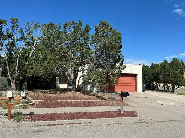 303 Ridgecrest Ave, White Rock, NM 87547