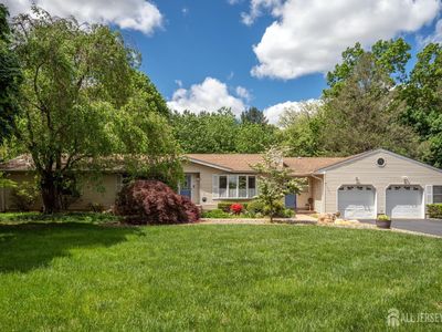 95 Half Acre Rd, Monroe Township, NJ, 08831