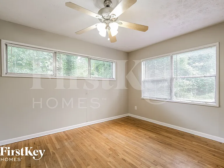 5070 Fairmont Rd SE — Photo 12