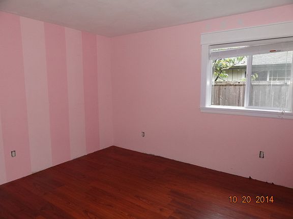 4th image of 7514 192nd Ave E