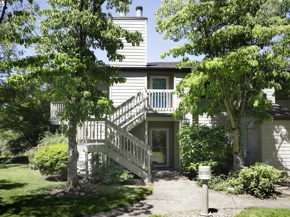 2053 Lake Isle Ter, Eugene, OR 97401