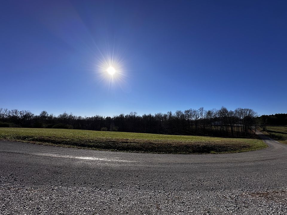 2nd image of 89 S Bradley Rd