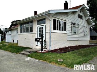 711 W Broadway, Centralia, IL 62801