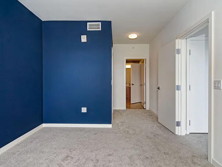 800 The Mark Ln #1807 — Photo 13