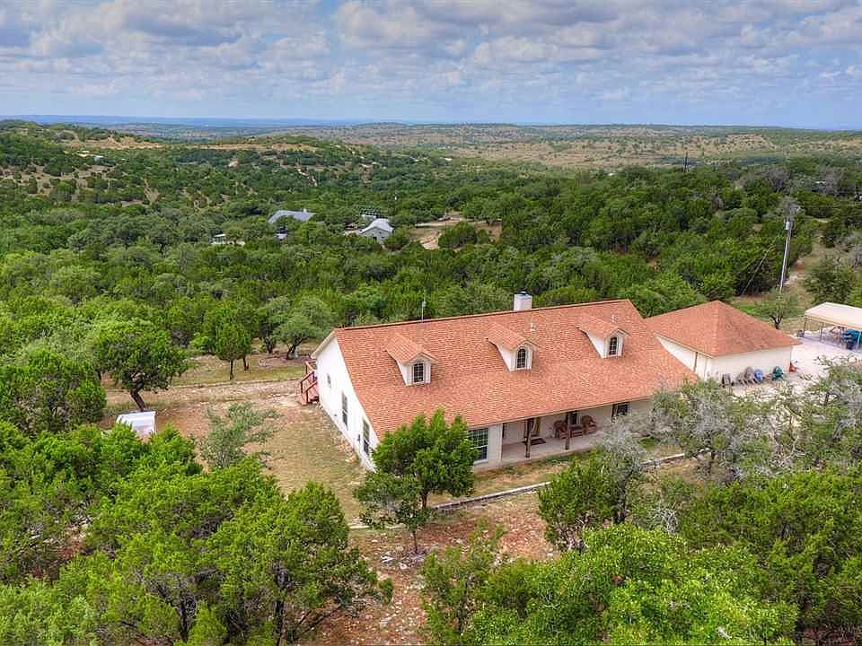 1st image of 215 Spanish Oak Trl