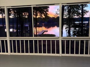 192 Watermans Dr, Gasburg, VA 23857
